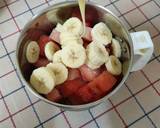 Pink Smoothie Bowl recipe step 2 photo