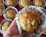 Foto del passaggio 6 della ricetta Muffin salati con tonno, zucchine e olive nere 🐟🥒