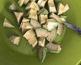 Une image de l'étape 1 de Mousse d’avocat au gingembre.
