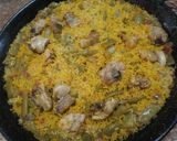 Foto del paso 5 de la receta: Arroz con costillas, pollo y verduras