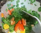 Foto langkah ke 2 dari resep Tumis Tahu Daun Kelor.