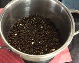 A picture of step 1 of Traditional Punjabi Dal Bukhara.
