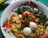Foto langkah ke 4 dari resep Mie Kangkung.