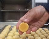 Foto langkah ke 7 dari resep *PUTRI SALJU KEJU*.