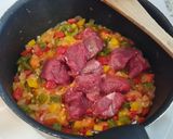 Foto del paso 3 de la receta Ternera guisada con pimientos y cebolla