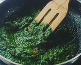 A picture of step 4 of Palak Corn Curry.