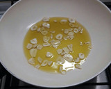 Foto del paso 1 de la receta: Fideuá con almejas de carril