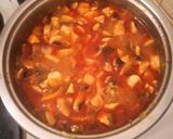 Tejfölös csirkemell gombával és nokedlivel :) recept fázis 3 fotója