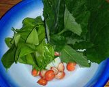 Foto langkah ke 1 dari resep Tumis pucuk daun labu.