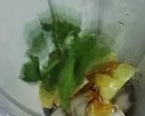 A picture of step 3 of Lemon mint lemonade.