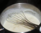 Foto del paso 3 de la receta: Mejillones gratinados sobre velouté de cava