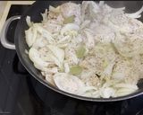 Foto del paso 2 de la receta: Contramuslos de pollo al cava