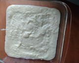 Foto del paso 5 de la receta: "Bizcochuelo" de coco y dulce de leche sin harina