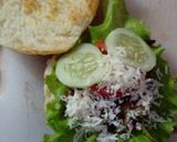 Foto langkah ke 6 dari resep Simple Meat Burger.