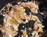 Une image de l'étape 3 de Carottes jaunes et blanches au cumin et citron confit.