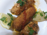 Pechuga de pollo enrollada rellena de arroz y espinacas