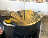 Foto del paso 3 de la receta: Pasta con salsa carbonara tradicional