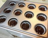 Foto langkah ke 6 dari resep Cupcake Coklat Super Gampang (tanpa telur tanpa susu).