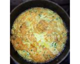 Foto langkah ke 2 dari resep Telor dadar wortel.