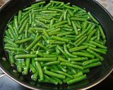 Foto langkah ke 1 dari resep #100. Gulai Kacang Panjang.