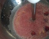 Foto langkah ke 3 dari resep Jus Strawberry Pisang Susu ala Mbak Ella.