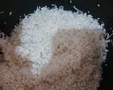 Foto langkah ke 1 dari resep Nasi Kuning Magic Com.