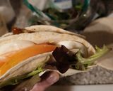 Foto del paso 9 de la receta: Wrap Hack con lomo rebozado, tomate, lechuga y huevo duro