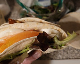 Foto del paso 9 de la receta: Wrap Hack con lomo rebozado, tomate, lechuga y huevo duro