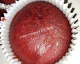 A picture of step 7 of Red velvet cupcakes II.