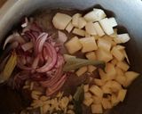 Foto del paso 1 de la receta: Crema de repollo morado