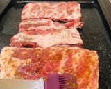 Foto del paso 2 de la receta: Costillar de cerdo con salsa de miel y barbacoa y un toque picante