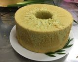 Hình bước làm 6 của món Bông lan chiffon lá dứa