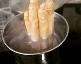 Foto del paso 4 de la receta Espárragos blancos rellenos