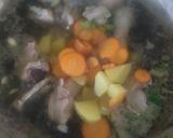 Foto langkah ke 4 dari resep Sup Ayam Simple.