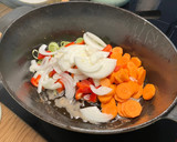 Foto del paso 3 de la receta: Muslos de pollo a la cerveza