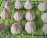 A picture of step 12 of Stuffed Rava Atta Modak Cookies.