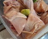 Foto langkah ke 1 dari resep Ayam Goreng Kremes.