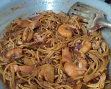 Gambar langkah 4 resipi Mee Lidi Goreng Kicap Pedas.