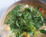 Foto langkah ke 5 dari resep Sop ikan nila merah kemangi.
