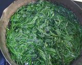 รูปขั้นตอนการทำที่ 1 ของ ยำใบชะคราม