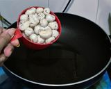 A picture of step 1 of Shahi Makhana Kheer.