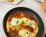 A picture of step 7 of Shakshuka.