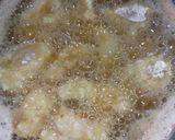 Foto langkah ke 4 dari resep 19. Pom Pom chicken with garlic sauce.