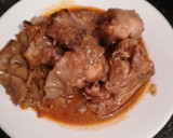 Foto del paso 3 de la receta: Conejo en salsa de cebolla  en la olla gm g
