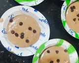 A picture of step 4 of Chocolate Choco Chips Cupcake.
