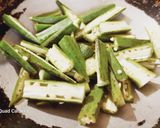मसाला भेंडी(masala bhindi recipe in hindi) रेसिपी चरण 1 फोटो
