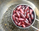 A picture of step 1 of Dal makhani.