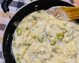 A picture of step 7 of Roasted Broccoli and Penne in Bechamel sauce.