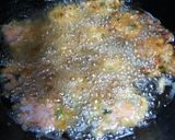 A picture of step 4 of Daal ke pakorhay.