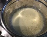 Une image de l'étape 2 de Gâteau surprise soufflé aux pêches de vigne.